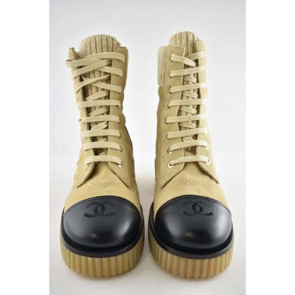 Chanel 20B Beige Black Quilted CC Platform Combat Lace Up Ankle Short Boot 35 - Picture 5 of 10